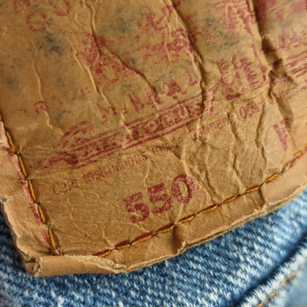 Vintage 90s Levis 550 Jorts Mens 33 (Fits 32) Blue Light Wash Faded Cut Off USA - Picture 6 of 14